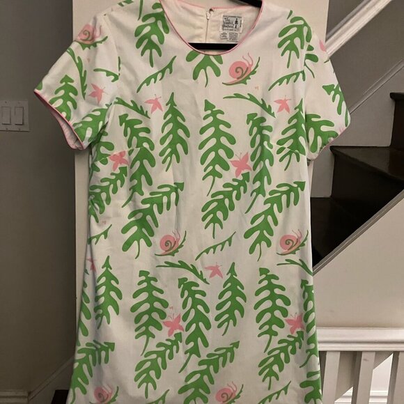 Vested Gentress Green Leaves, Pink Snails - Picture 3 of 7